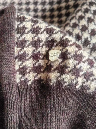 Jersey cuello alto estampado mujer