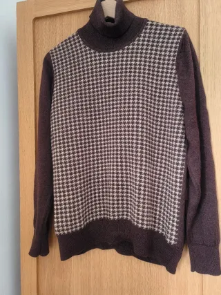 Jersey cuello alto estampado mujer