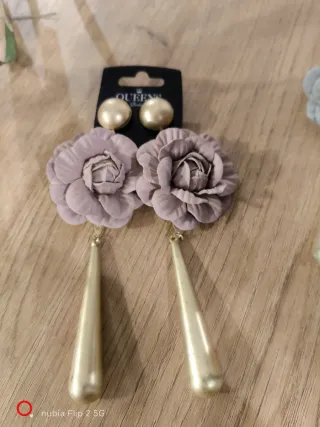 Pendientes flamenca flor y dorado