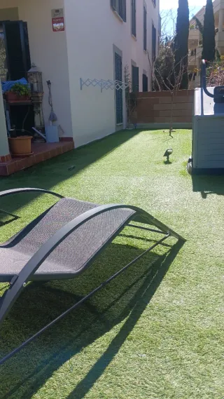 Due sdraio da giardino