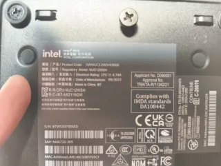 Intel NUC i3 1220P 16GB RAM 512GB SSD