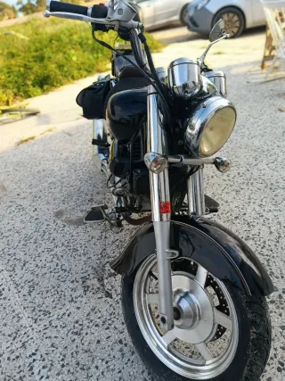 Hyosung Aquila 250 EFI Negra