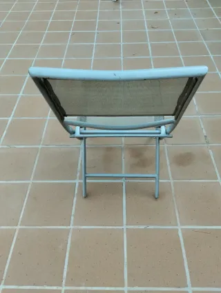 Silla plegable gris
