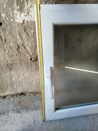 Ventana aluminio blanco