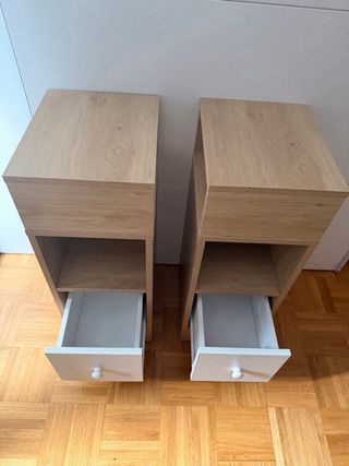 Mesita de noche madera y blanco