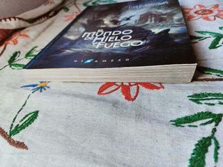 El Mundo de Hielo y Fuego. Gigamesh.