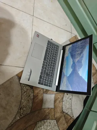 Lenovo 320 PC Portatile i7 ram 16gb 15.6" ssd 256g