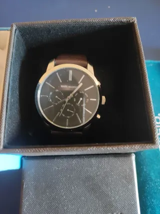 3 relojes: pedro del hierro, Mark Maddox y Casio.
