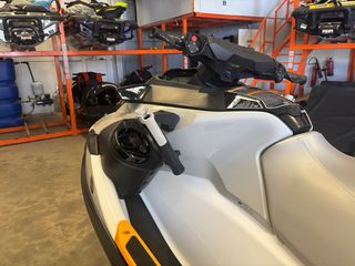 Moto de agua Sea-Doo Fish Pro