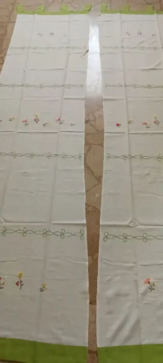 Coppia Tende Ricamate Fiori