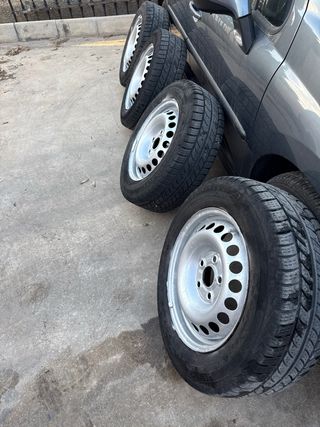 Llantas y neumáticos Volkswagen T5
