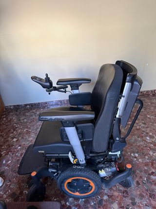 Silla de ruedas eléctrica QUICKIE Q500M