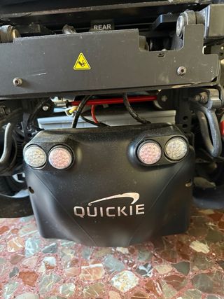 Silla de ruedas eléctrica QUICKIE Q500M