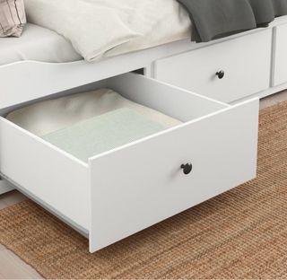 Diván blanco con cajones