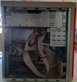 PC Retro Jump Pentium MMX + Teclado + Ratón