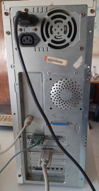 PC Retro Jump Pentium MMX + Teclado + Ratón