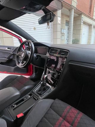 Volkswagen Golf GTI TCR 2.0 TSI