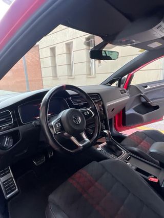 Volkswagen Golf GTI TCR 2.0 TSI
