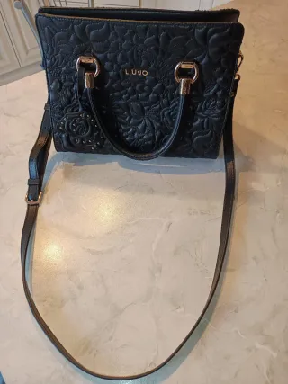 Borsa Liu Jo nera trapuntata floreale