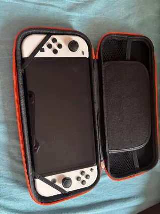 Nintendo Switch OLED , Casi nueva a estrenar.