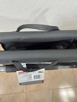 Silla Plegable Coleman Negra y Gris.