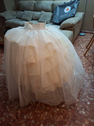 Cancán fallera talla 105 modelo Aire de 5 volantes