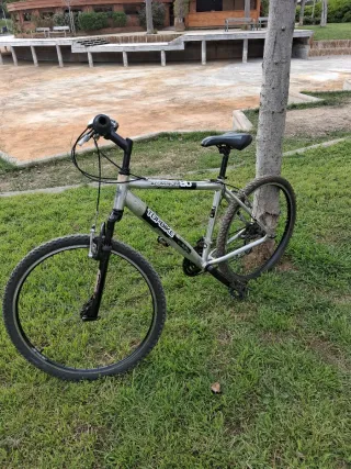 Bicicleta de montaña 26 Aluminio