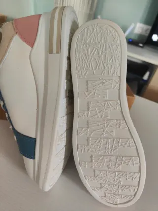 Zapatillas deportivas multicolor con cordones