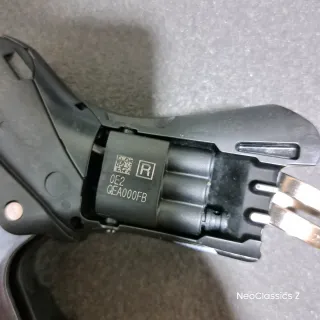 Shimano Ultegra Di2 R8050 11v -Manetas-