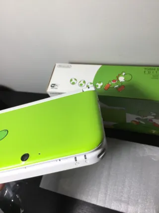 Nintendo 3DS XL Yoshi Special Edition Verde