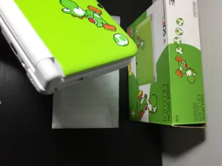 Nintendo 3DS XL Yoshi Special Edition Verde