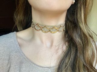 Collar choker dorado