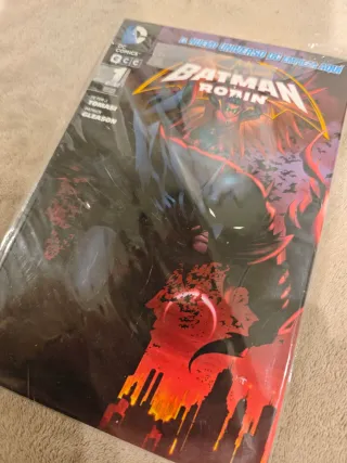 Lote Batman y Robin El Nuevo Universo DC