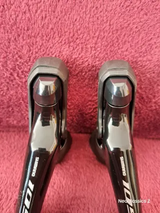 Shimano 105 Disco 11v -Manetas-