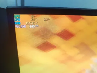 RX 9060 XT ASUS 16 gb