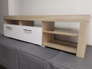 Mueble TV madera y blanco