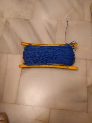 Cuerda azul para pesca