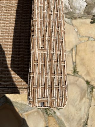 Sillón de ratán exterior