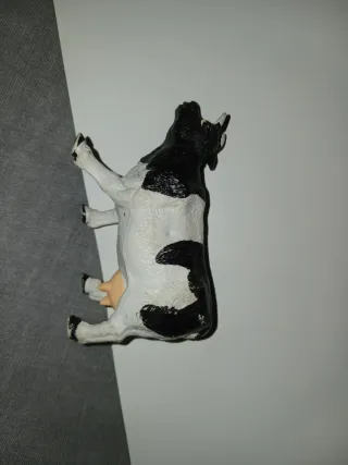 Juguete Vaca de Goma 7'5 cm largo, 4cm alto.