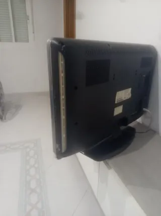 SE VENDE ESTA TELEVISIÓN 42'