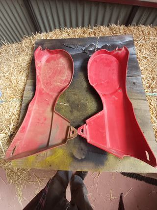 TAPAS  LATERALES DERBI