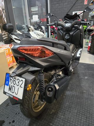YAMAHA XMAX TECHMAX 2023 6800KM