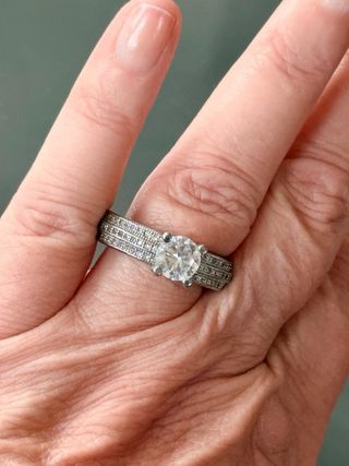 Anello punto luce placcato argento