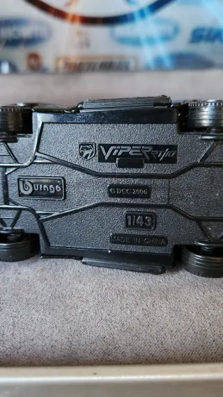 Dodge Viper Bburago Negro