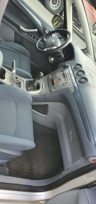 Ford S-MAX 2007  2.0 gasolina 145cv