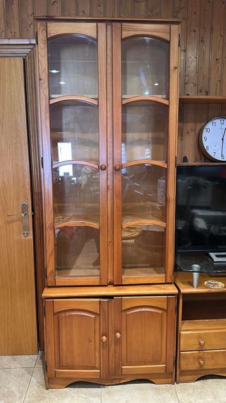 Mueble de TV de madera pino y mesa de comedor