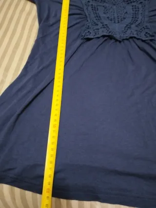 Camiseta azul manga larga con encaje, talla S