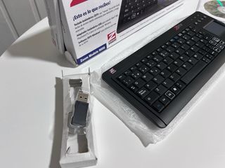 Teclado Inalámbrico ZDTV con Touchpad
