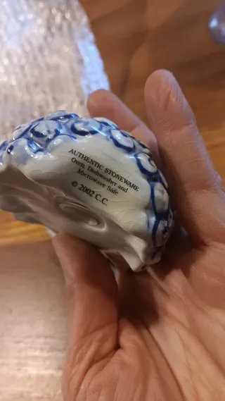 Portasale in ceramica blu e bianco
