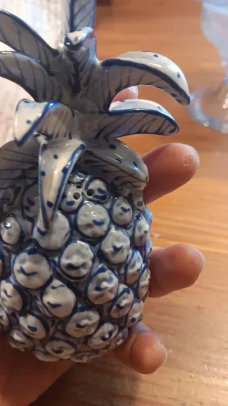 Portasale in ceramica blu e bianco